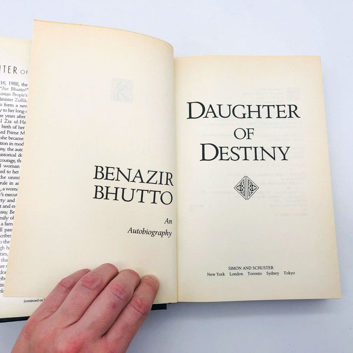 Daughter Of Destiny Hardcover Benazir Bhutto 1989 1st Edition Pakistan Politics 8