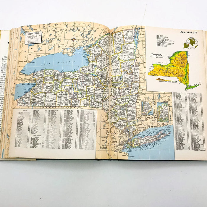 Medallion World Atlass Hardcover Hammond House 1977 Geography Maps 1st Edition 11