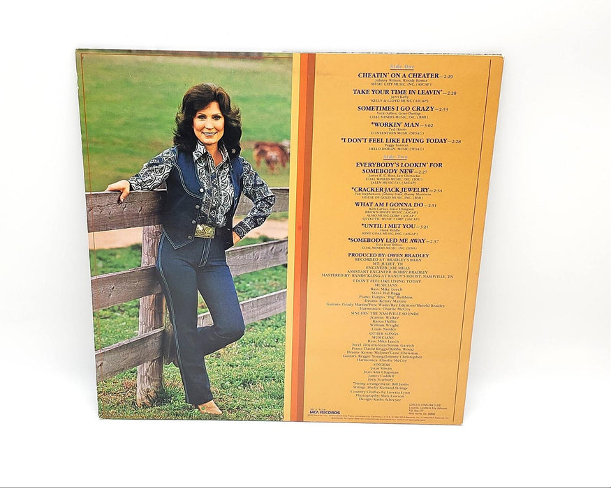 Loretta Lynn Lookin' Good LP Record MCA Records 1980 MCA-5148 2