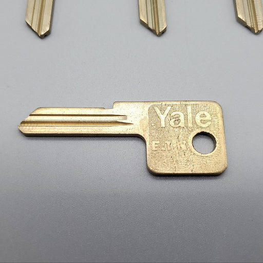 5x Yale EN8 Key Blanks GK Keyway Nickel Silver 5 Pin NOS 1