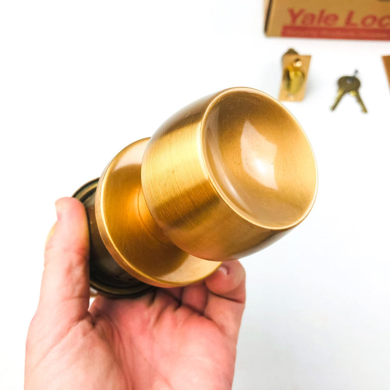 Yale Storeroom Closet Door Knob Lockset BR5405 US10 Satin Bronze New ADA Strike 7