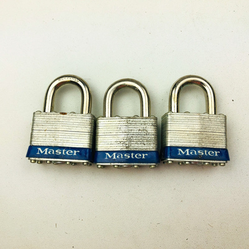 3ct Vintage No 1 Master Lock Padlock 1-1/4" Shackle New NOS Keyed Alike 2943 8