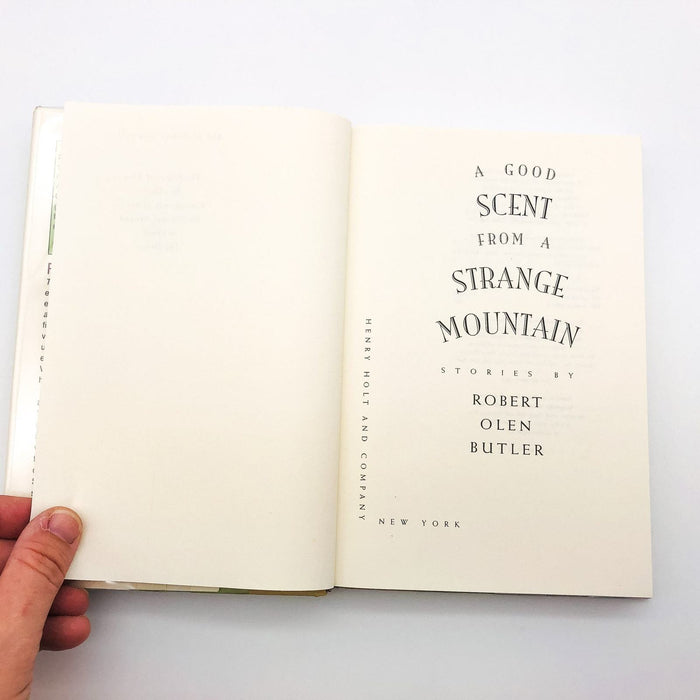 Good Scent From A Strange Mountain Robert Olen Butler 1992 Vietnam War Stories 7