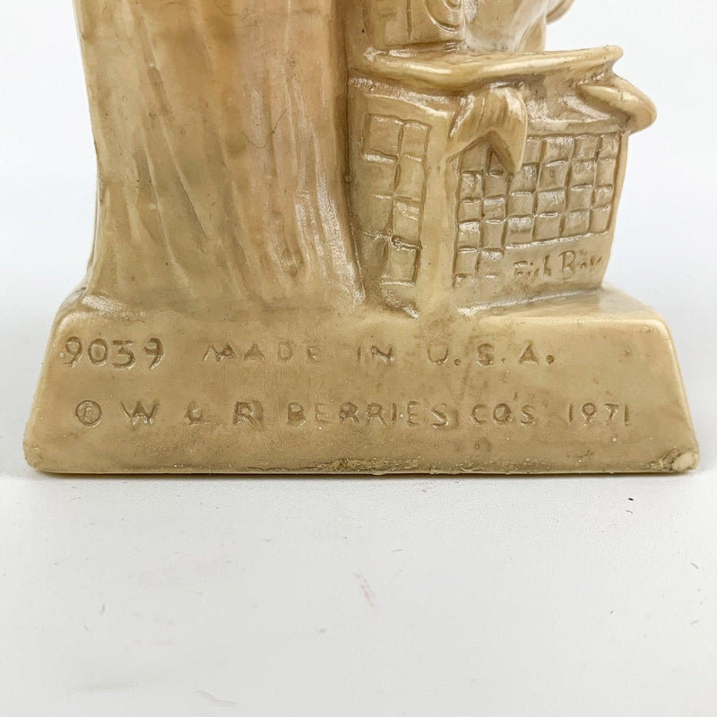 W R Berries Happy Retirement You Lucky Bastard Man Golf Figurine #9039 1971 6.5" 7