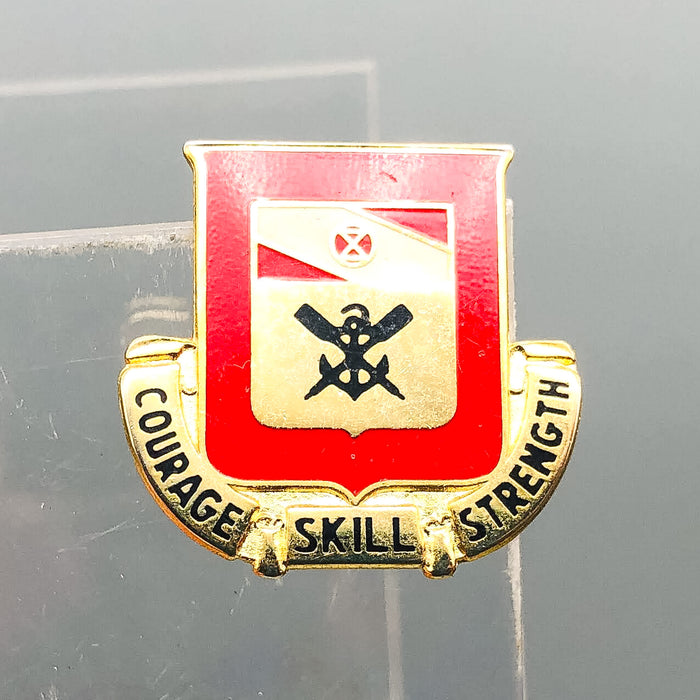 5th Engineer Battalion Pin Pinback US Army Courage Skill Strength V-21 Vanguard 5