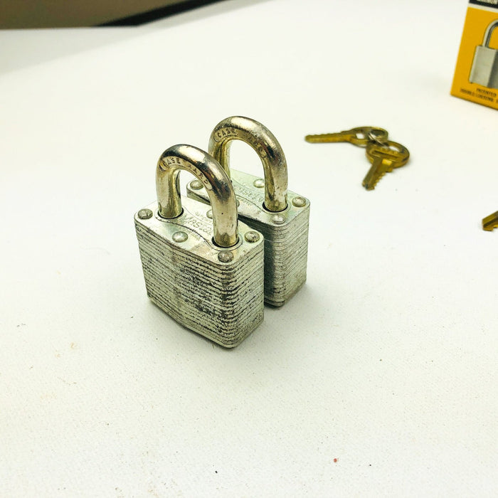 2ct Vintage No 3 Master Lock Padlock 1-1/8" Shackle New NOS Keyed Alike 3349 11