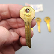 5x Yale E9810 Key Blanks B10R Keyway Brass Hexagonal Bow USA Made Vintage NOS 1