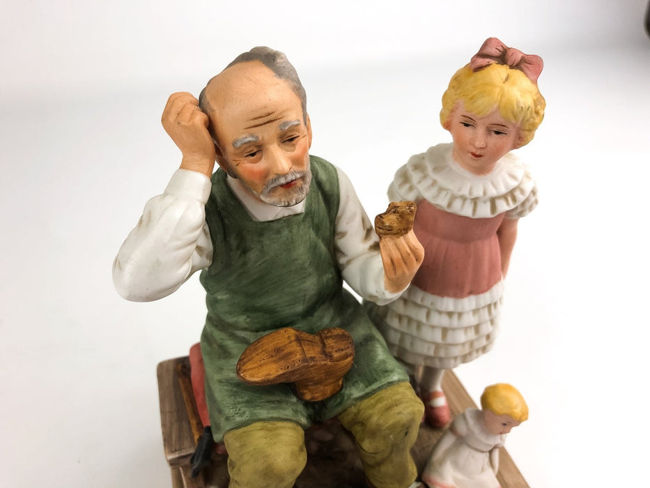 Norman Rockwell Figurine Statue The Shoemaker 1981 Annual Collector's Club 3