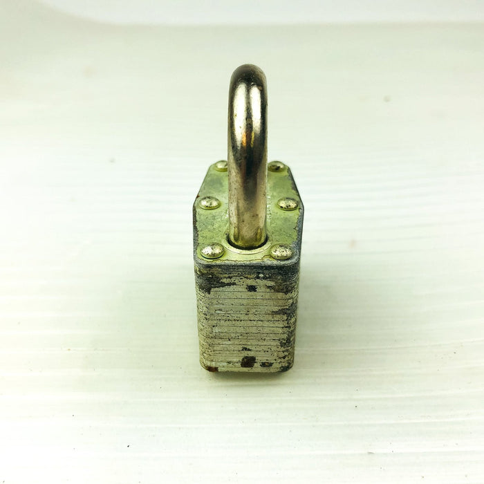 Master 500 Steel Padlock Lock Keys Laminated New Old Stock NOS Keyed 255 Vintage 8