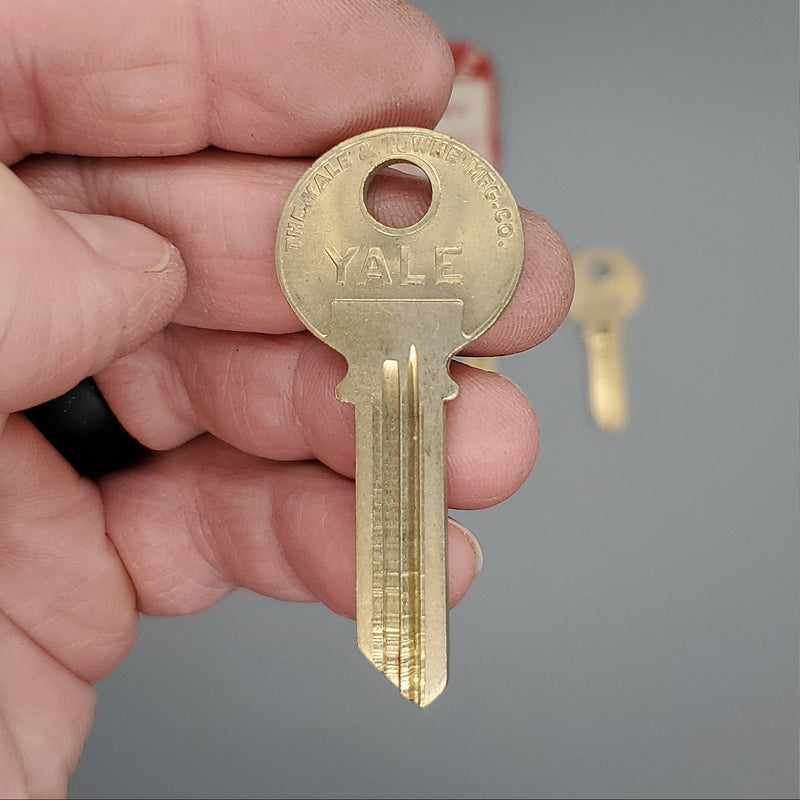 5x Yale RN8 Key Blanks GK Keyway Nickel Silver 5 Pin NOS 1