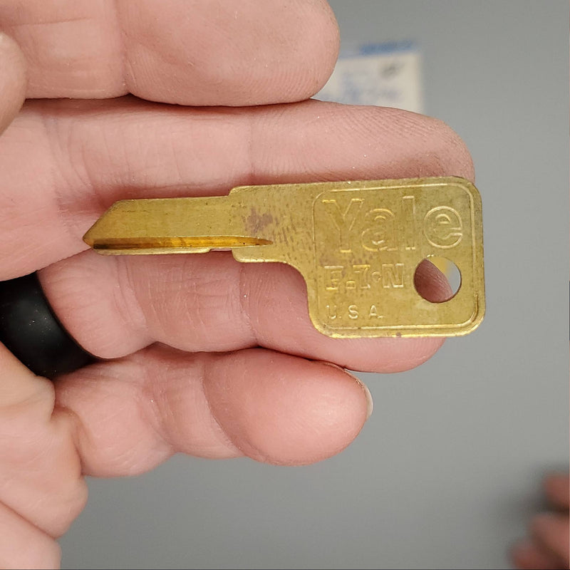 5x Yale EB1019 Key Blanks F9L Keyway Brass 4 Pin NOS 1
