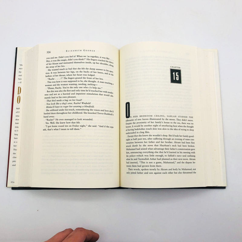 Elizabeth George Book Deception On His Mind Hardcover 1997 1st Edition Signed 10