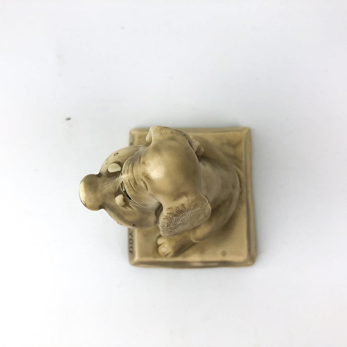 Old Basset Dog Crying Figurine Statue Sure Do Miss You Red Tongue Coon Hunting 7
