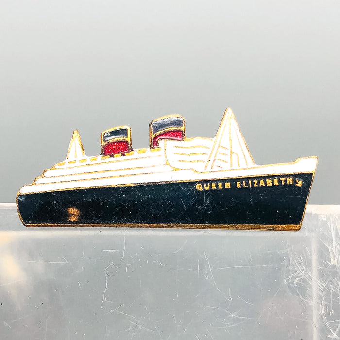 RMS Queen Elizabeth Boat Ship Lapel Pin Pinback Strattons England Made Vintage 4