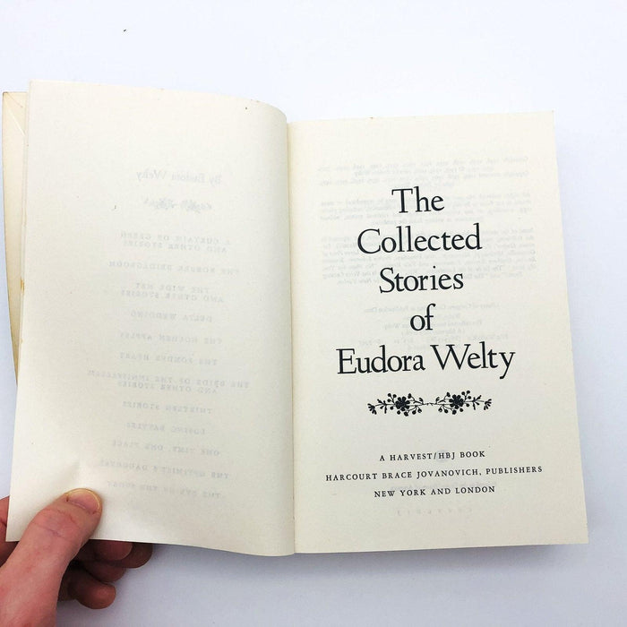 The Collected Stories Paperback Eudora Welty 1980 The Demonstrators Kin 7