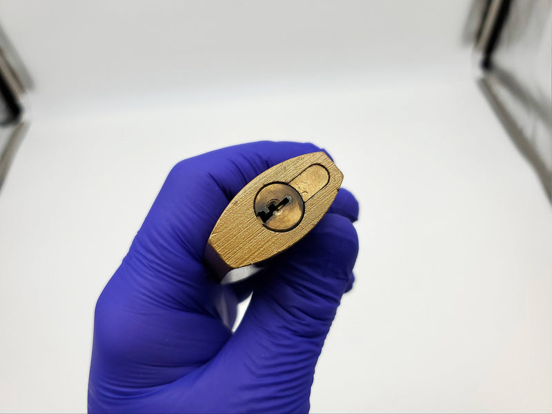 American Lock Padlock No 105 Solid Body 1.25" Shackle Brass Color USA Made NOS