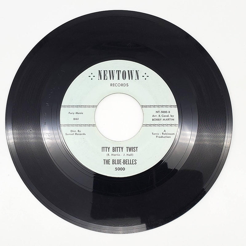 The Blue Belles I Sold My Heart To The Junkman 45 RPM Single Record Newtown 1962 2