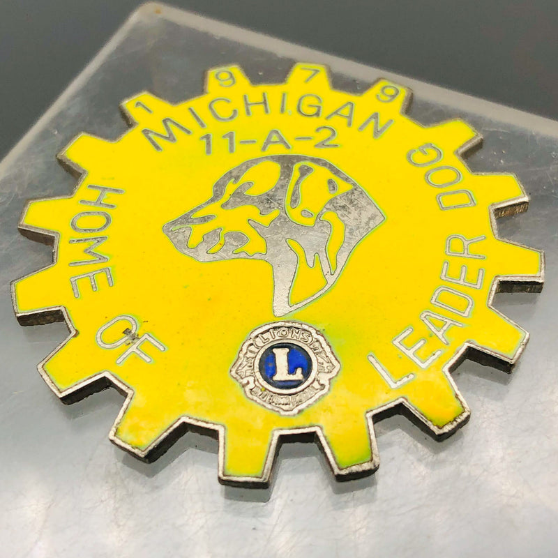 Vintage Lions Club Lapel Pin Pinback Michigan Leader Dog Home Cog Gear Yellow