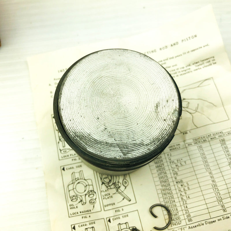 Briggs and Stratton 295479 Piston Assembly Standard Sleeved Cylinder OEM New 10