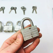 4ct Vintage No 500 Master Lock Padlock 1-1/8" Shackle New NOS Keyed Alike 371 4