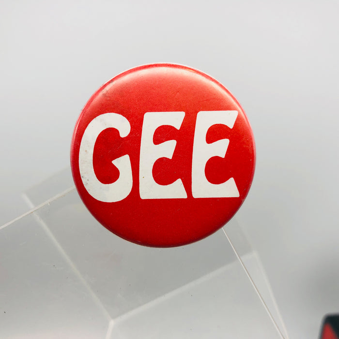 Vintage Gee Button 1.5" Political Politician Campaign Pinback Pin Red