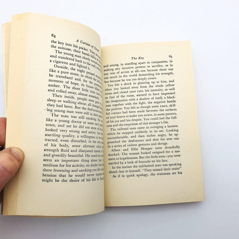 A Curtain of Green and Other Stories Paperback Eudora Welty 1969 Petrified Man 8