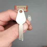 5x Yale R831 1/2 D Key Blanks Flat Steel NOS 2