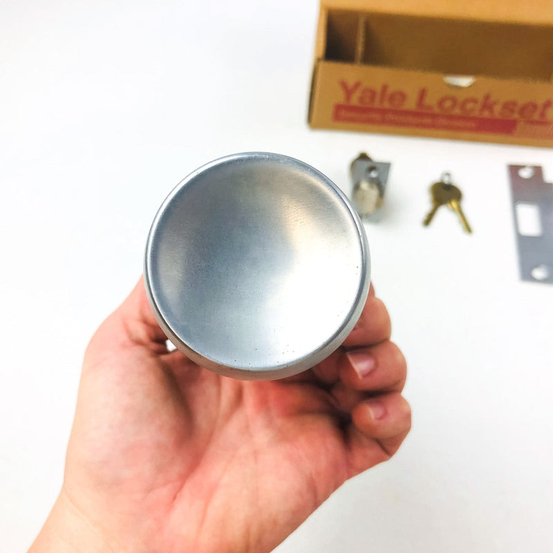 Yale Storeroom Closet Door Knob Lockset BR5405 26D Satin Chrome NOS ADA Strike 8