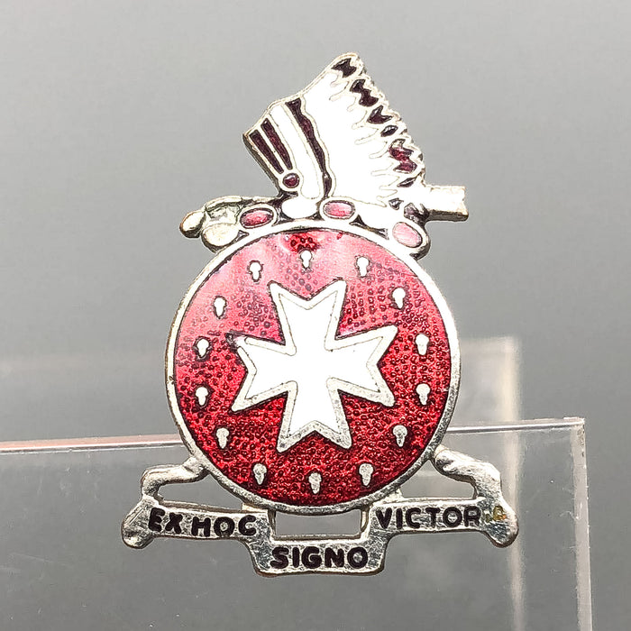 US Army 14th Field Artillery Pin Ex Hoc Signo Victoria Distinctive Unit Duroc 4