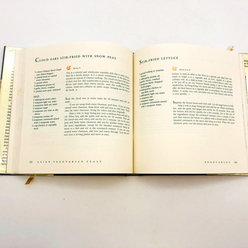 Asian Vegetarian Feast Hardcover Ken Hom 1988 Tempting Vegetable Pasta Recipes 9