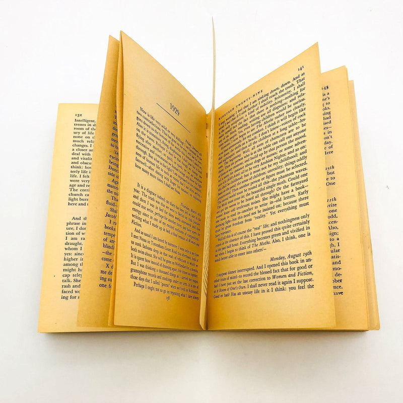 A Writer's Diary Paperback Virginia Woolf 1954 Diary Extracts Female Author 9