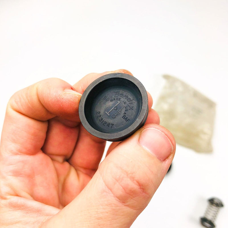 AMC Jeep 8124800 Wheel Cylinder Rebuild Kit Genuine OEM New NOS Bendix Seals