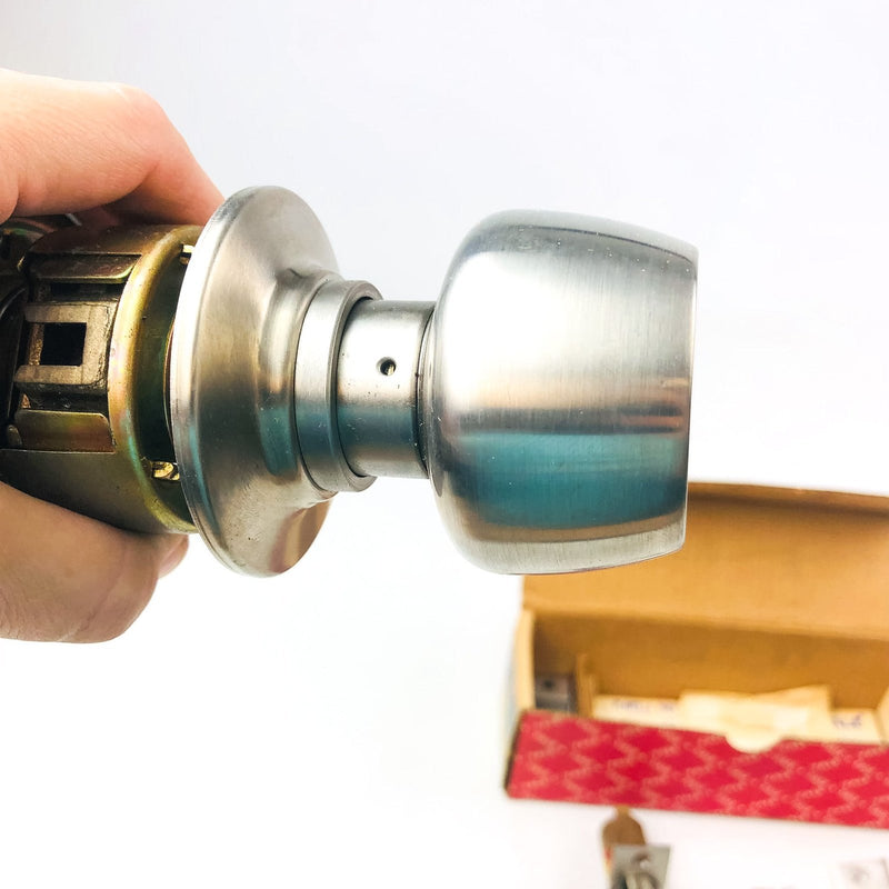 Yale Hospital Privacy Door Knob Lockset BR5424 US32D Polished Stainless Steel 4