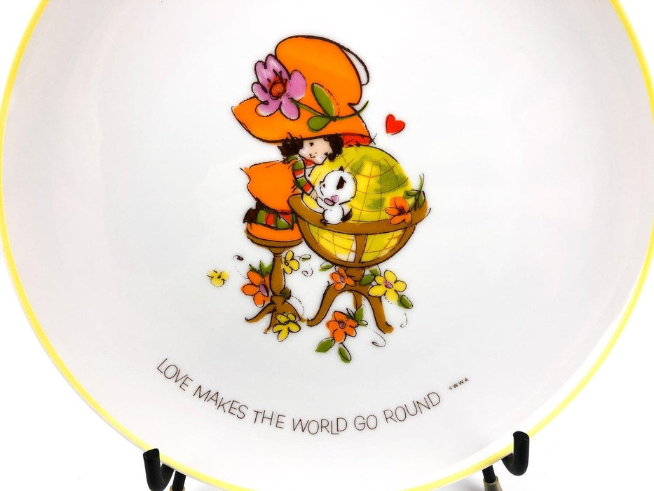 Mopsie Collectors Plate Love Makes The World Go Round World Wide Arts 10.5" 3