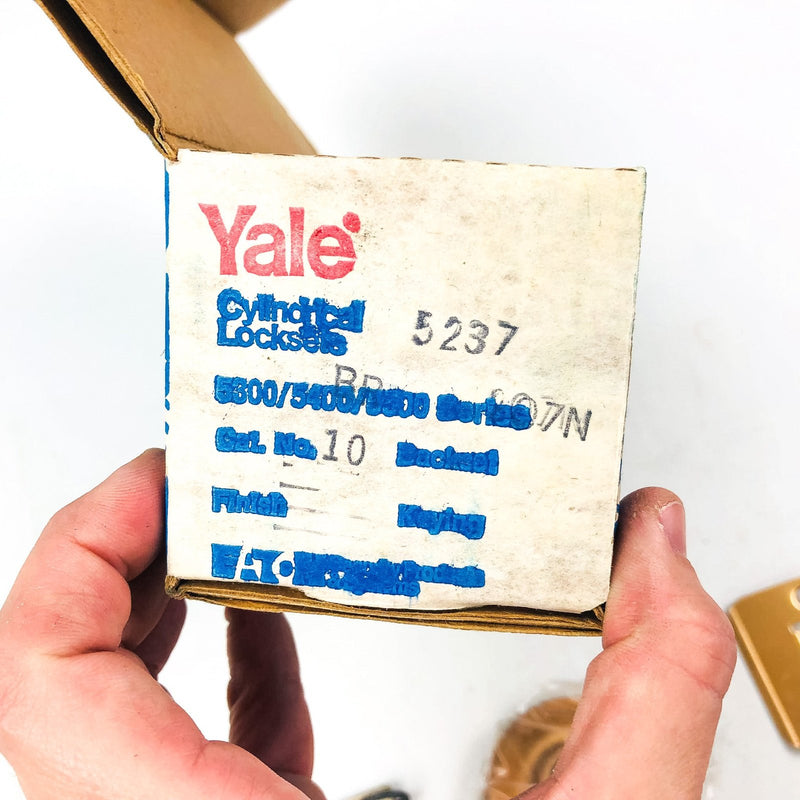 Yale Entry Door Knob Lockset BR5237 Brandywine 207N US10 Satin Bronze New NOS 2