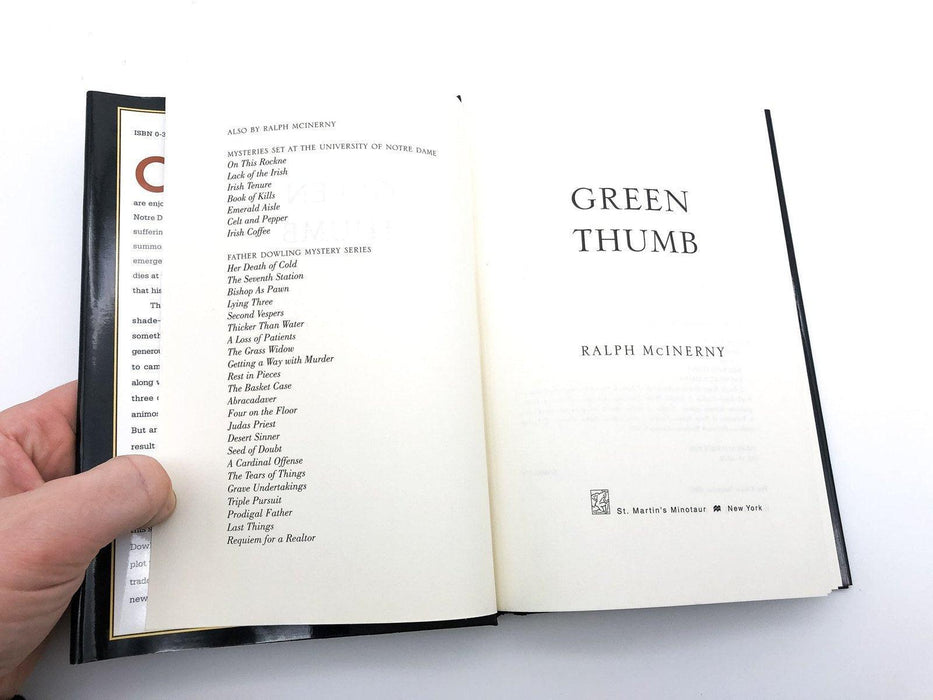 Green Thumb Ralph McInerny 2004 Minotaur Books First Edition Hardcover 7