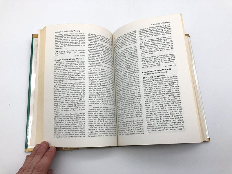 Dictionary of Liturgy and Worship J. G. Davies 1986 Westminster Press HC Library 9