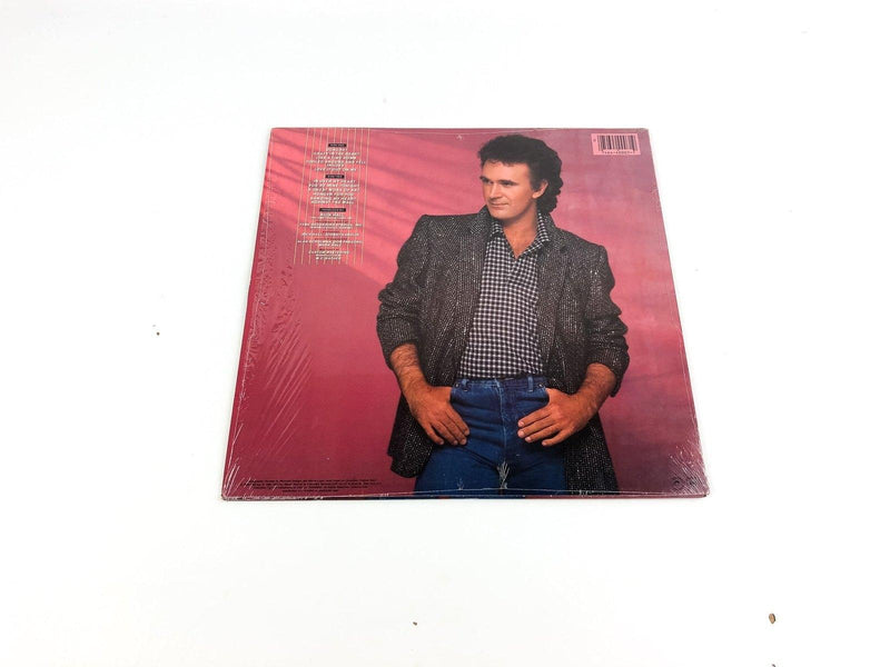 T.G. Sheppard Livin' On the Edge Record LP Vinyl FC 40007 CBS 1985 3