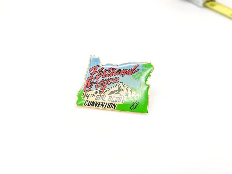 Girl Scout Convention Lapel Pin Pinback Portland Oregon 44th Year Vintage Enamel 6
