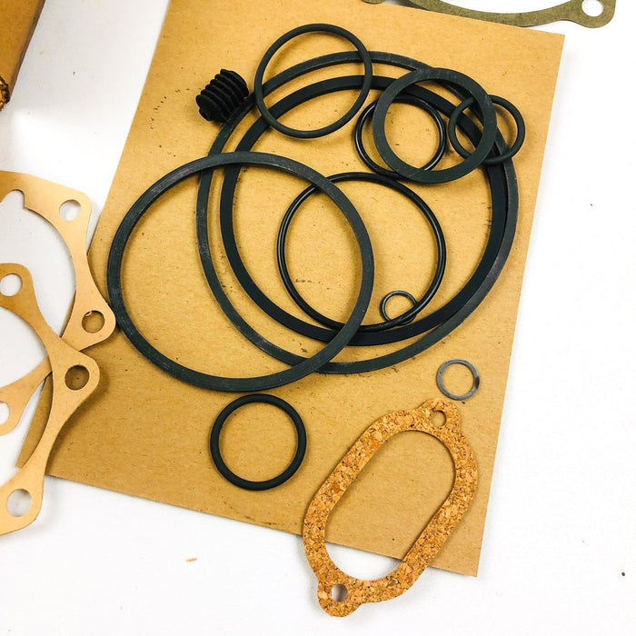 Kaiser Jeep 937562 Gasket Oil Seal Kit Genuine OEM New Old Stock Group 17A-01