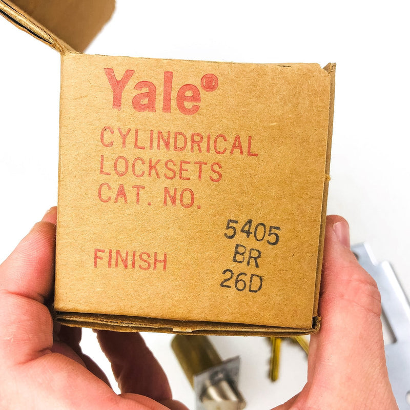 Yale Storeroom Closet Door Knob Lockset BR5405 26D Satin Chrome NOS ADA Strike 2