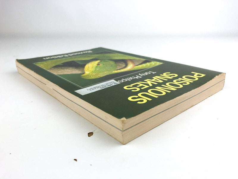 Poisonous Snakes Tony Phelps Revised Edition 1989 Blandford Softcover 5