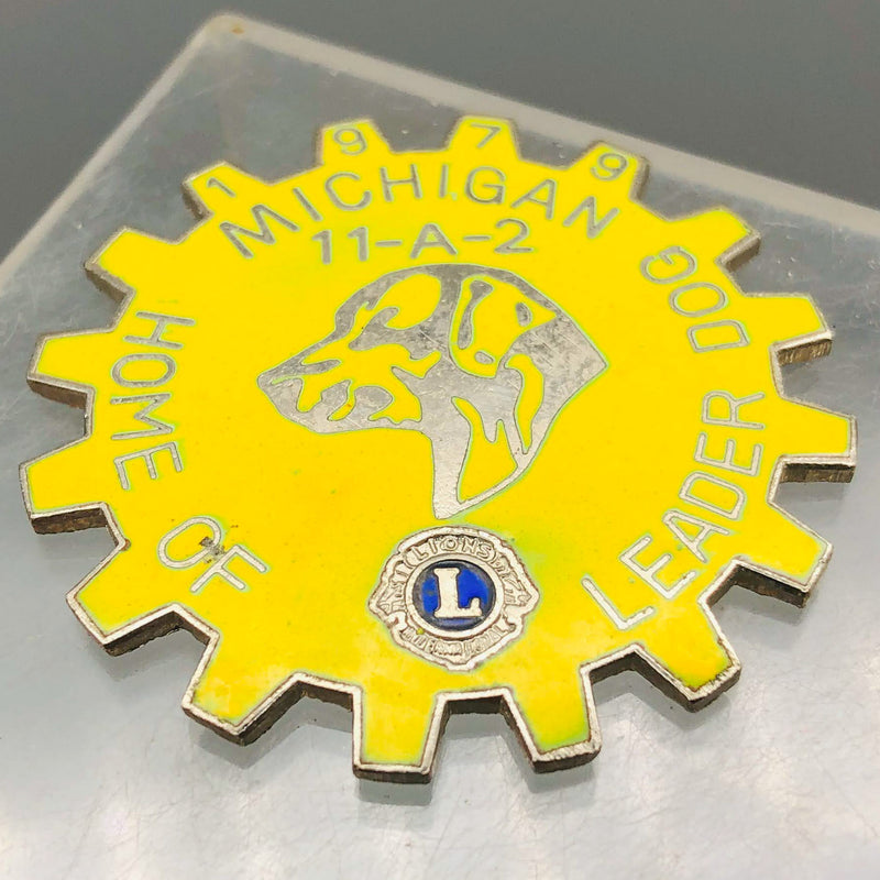 Vintage Lions Club Lapel Pin Pinback Michigan Leader Dog Home Cog Gear Yellow