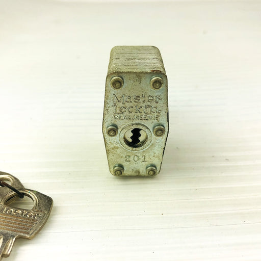 Master 500 Steel Padlock Lock Keys Breakaway Shackle New 201 Keyed NOS Vintage 2