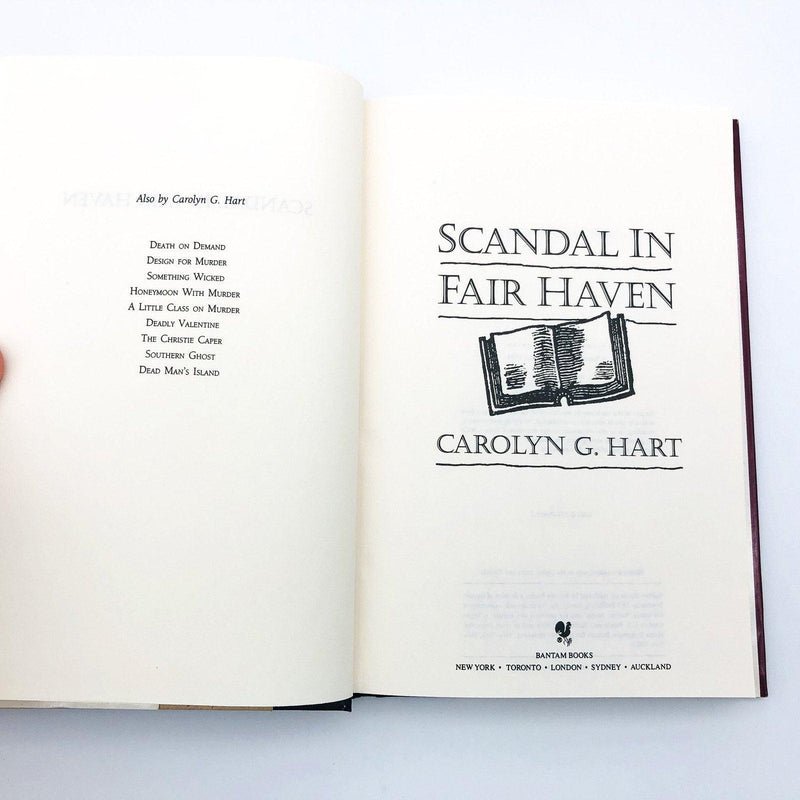 Scandal In Fair Haven Hardcover Carolyn Hart 1994 Henrietta Collins Sleuth PI 7