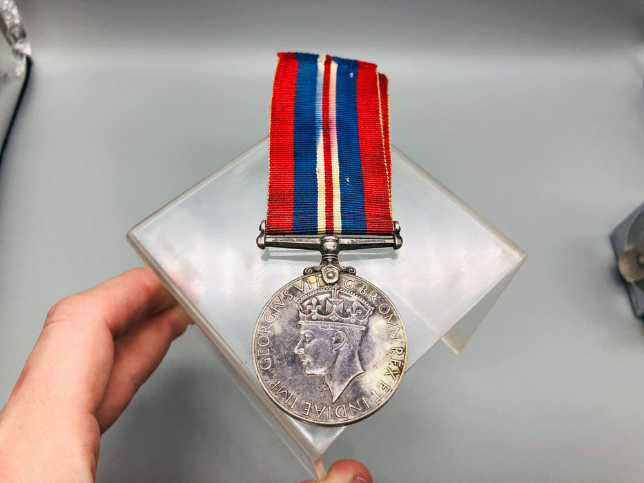 WW2 The War Medal 1939-1945 Britain United Kingdom Armed Forces Merchant Navy 11