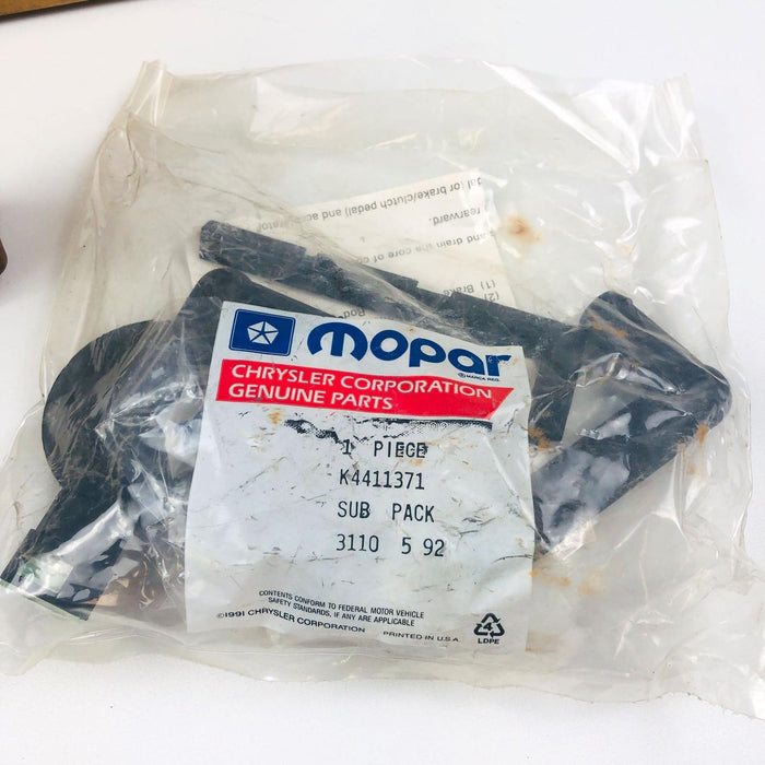 Mopar C3940476 Heater Core Package Genuine OEM New Old Stock NOS