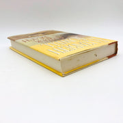 Amber Beach Hardcover Elizabeth Lowell 1997 Family Money Wealth Mystery Betrayal 5