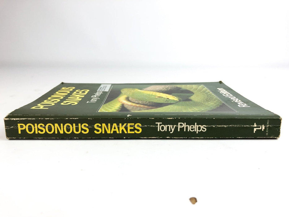 Poisonous Snakes Tony Phelps Revised Edition 1989 Blandford Softcover 3