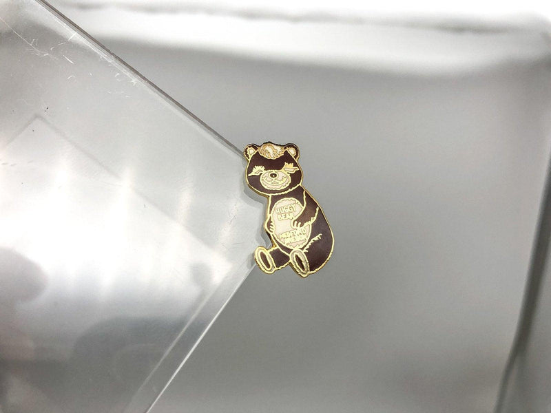 Huggy Bear Lapel Pin Pinback Medford Oregon State Stuffed Brown Enamel Vintage 3